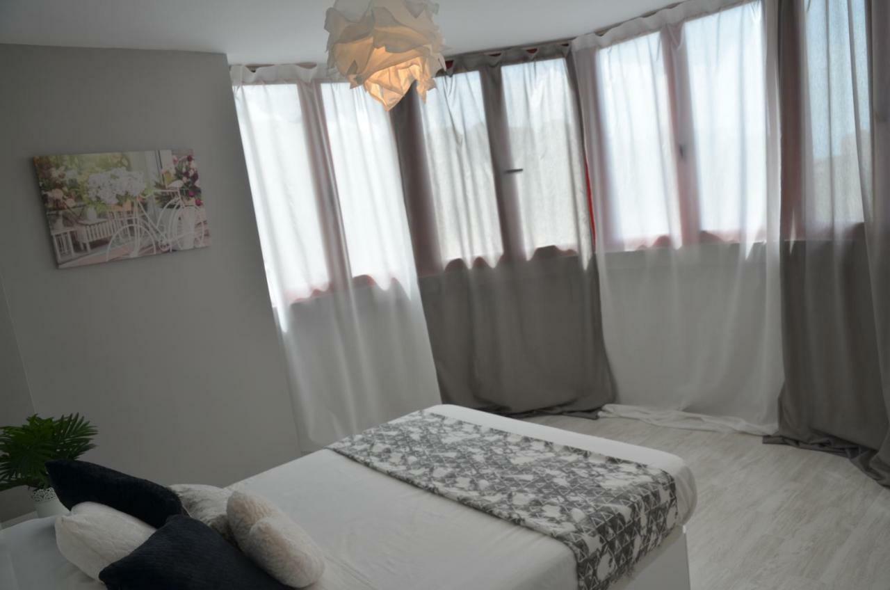 Residencial Cumbre Loix Apartamentos Benidorm Eksteriør billede